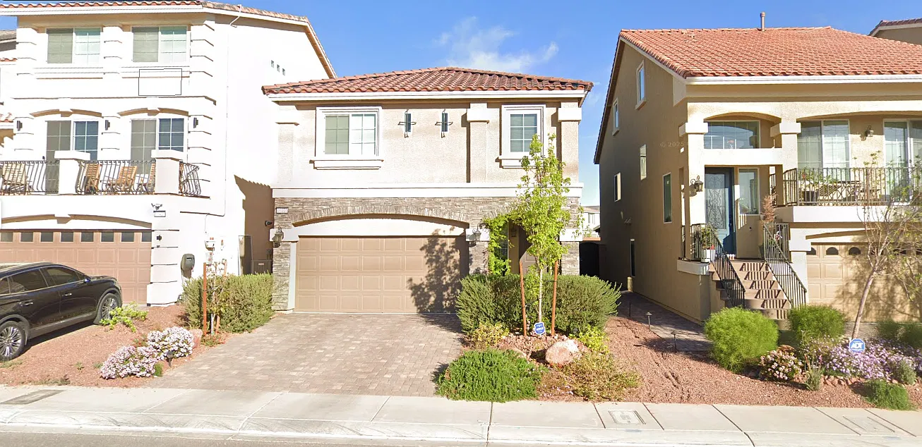 4 bed, 2311 sqft, $2,850 — Photo 1