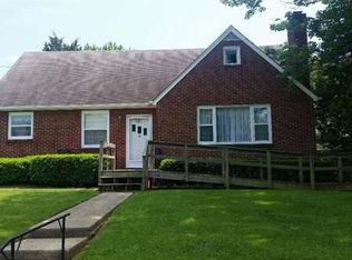 129 Forbes St, Madison Heights, VA 24572