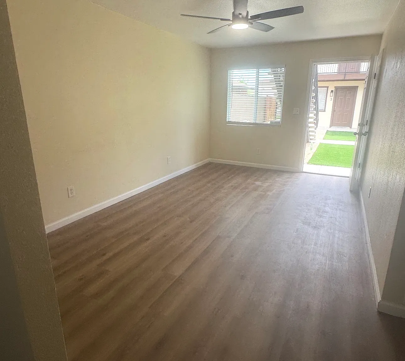 2 bed, 800 sqft, $1,695 — Photo 4