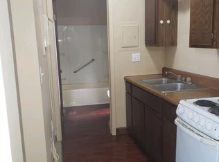 200 S Wooster Ave APT I, Strasburg, OH