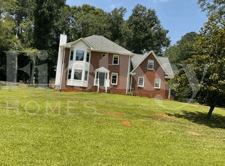 255 Brookclear Ln, Fayetteville, GA 30215