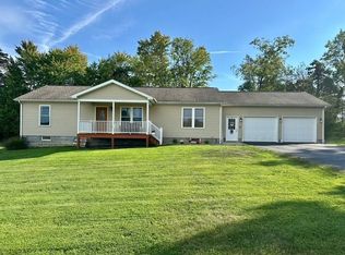888 Enterprise Rd, Grove City, PA 16127