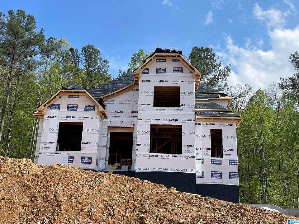2nd image of 2100 Grey Oaks Ct