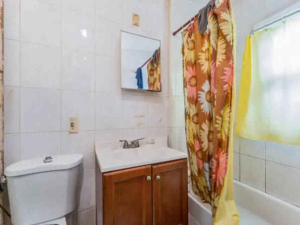 194-31 114th Road image 11 of 16