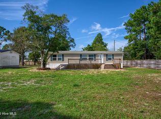 1181 Ccc Rd, Sneads Ferry, NC 28460