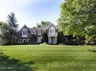 10003 Thompson Ridge Ct, Great Falls, VA 22066