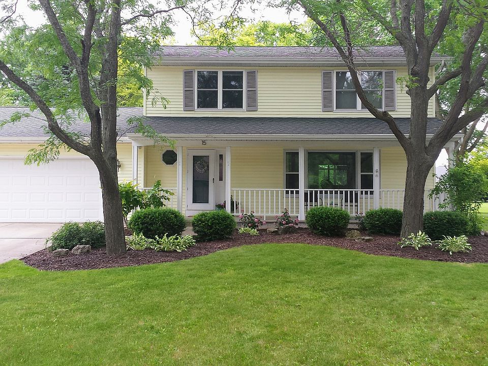 1st image of 15 Barrington Ct