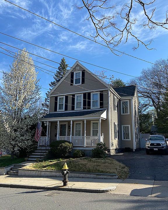 1st image of 10 Faraday St