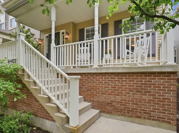 0N422 Taylor Dr, Geneva, IL 60134