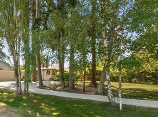 18902 8th Ave SW, Seattle, WA 98166