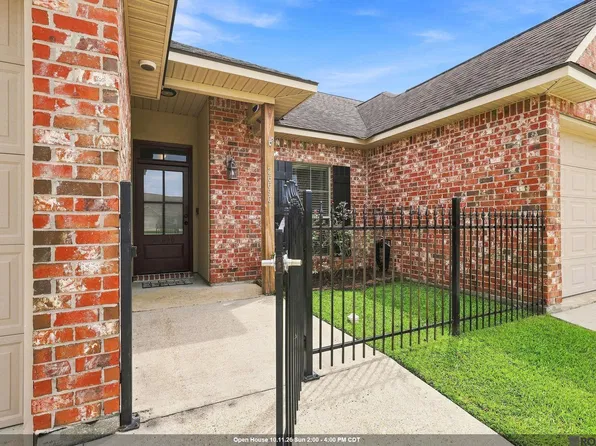 26690 Palmetto Lake Ct W, Denham Springs, LA 70726