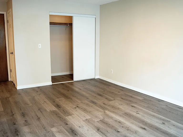 6345 Lyndale Ave S — Photo 18