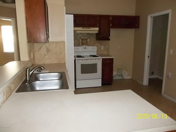 4th image of 2921 College Park Dr