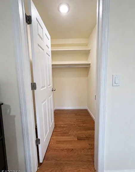 1084 Elizabeth Ave #2B — Photo 8