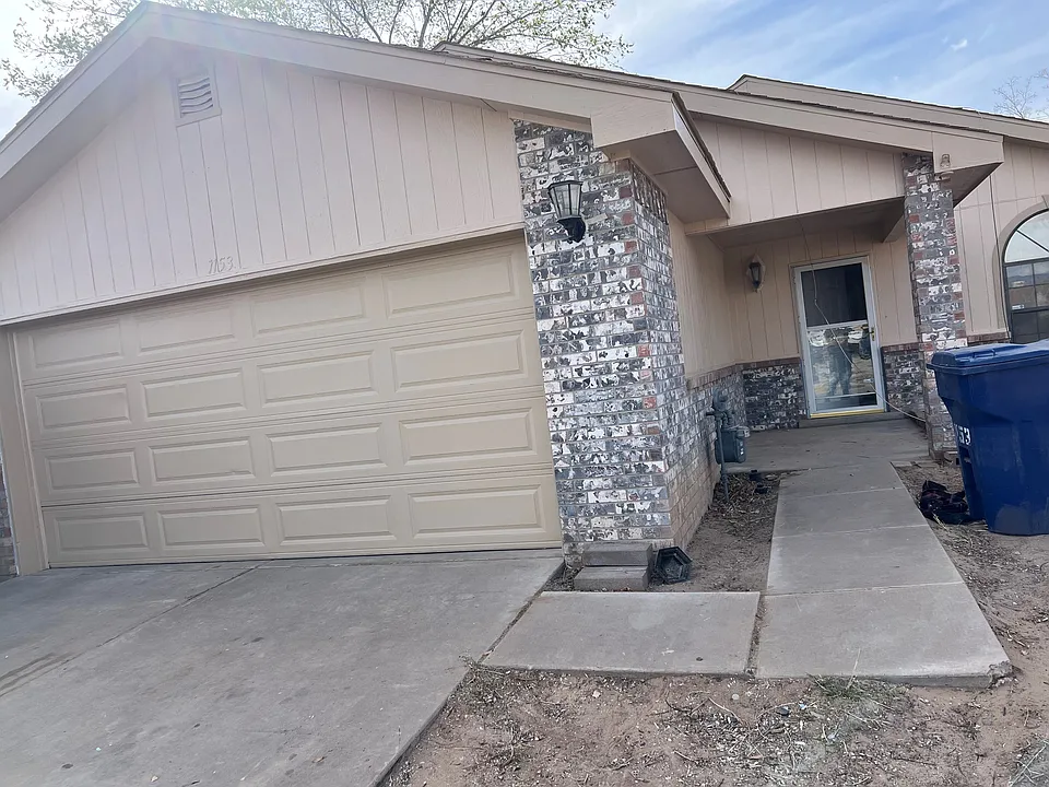 1153 Camino Del Rey Dr