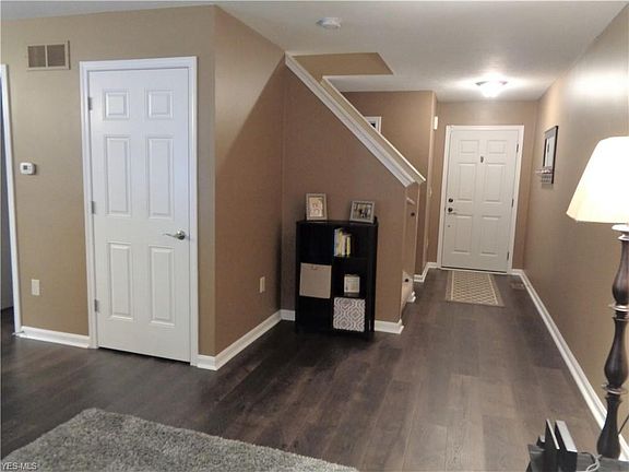 3rd image of 4952 Thelma St