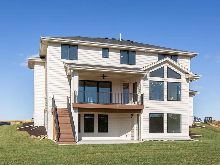 21911 Parkview Dr — Photo 9