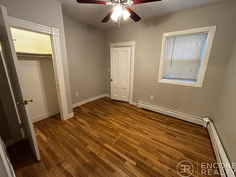 26 John F Kennedy St #11 — Photo 8