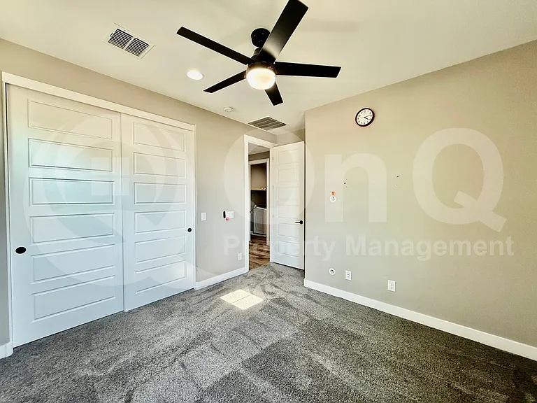 687 W Flintlock Way — Photo 18