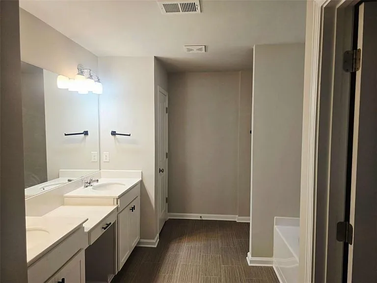 213 N Fortune Way — Photo 13