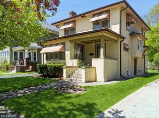 428 Hull Ct, Waukegan, IL 60085