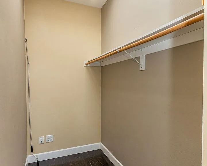 2511 Manchester Ave — Photo 36