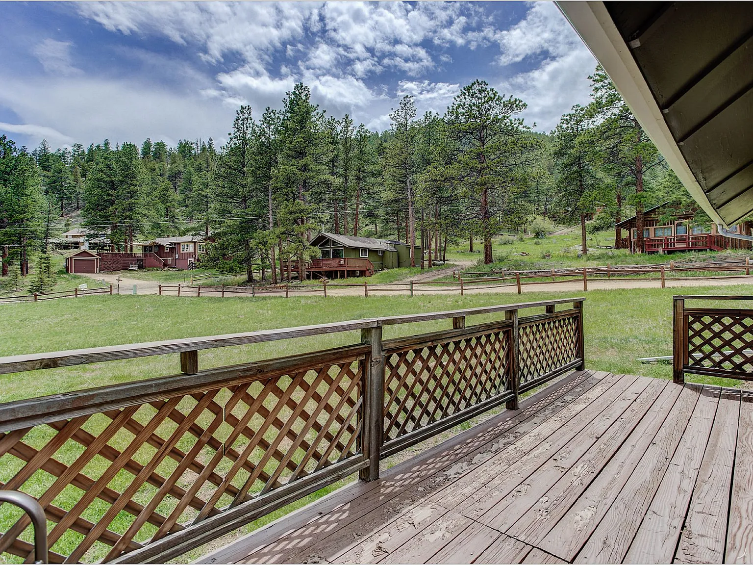 3 bed, 1699 sqft, $2,300 — Photo 3