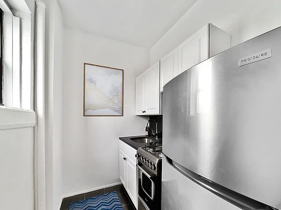 4th image of 367 Edgecombe Ave APT 44