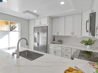 2009 Golden Rain Rd APT 3, Walnut Creek, CA 94595