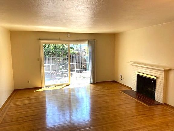 4th image of 812 S Mary Ave