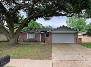 16823 Ribbonridge Dr, Sugar Land, TX 77498