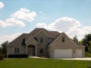 3770 Stone Oaks Dr, Kankakee, IL 60901