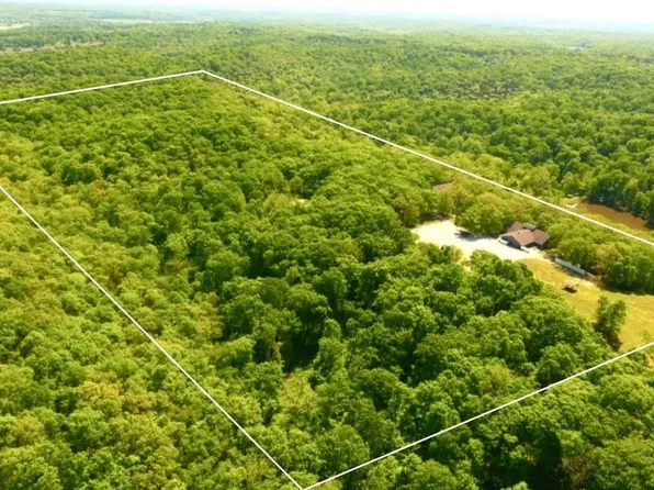 3942 Camp Keown Rd, Holts Summit, MO 65043