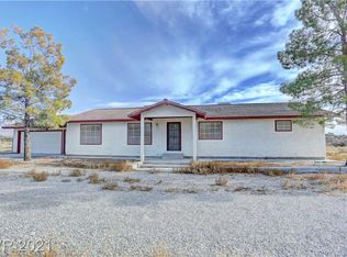 2471 Red Rock Dr, Pahrump, NV 89048