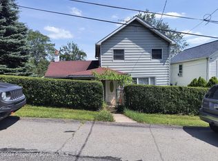 148 5th St, Mayfield, PA 18433