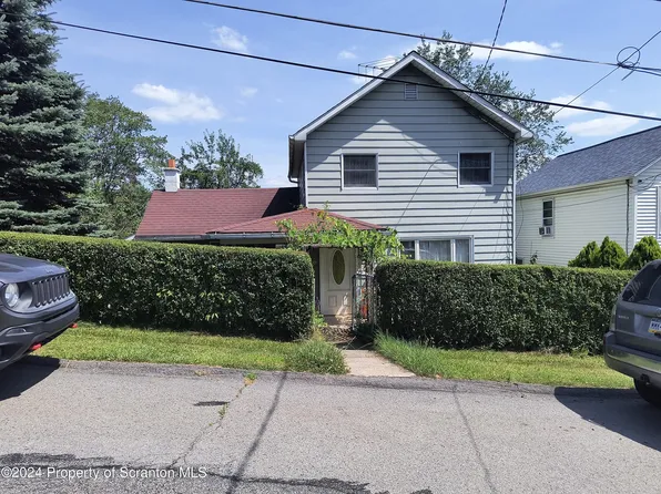 148 5th St, Mayfield, PA 18433