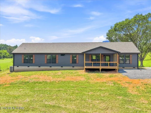 1066 English Mountain Rd, Cosby, TN 37722