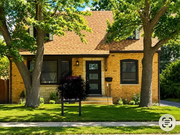 6133 N Canfield Ave, Chicago, IL 60631