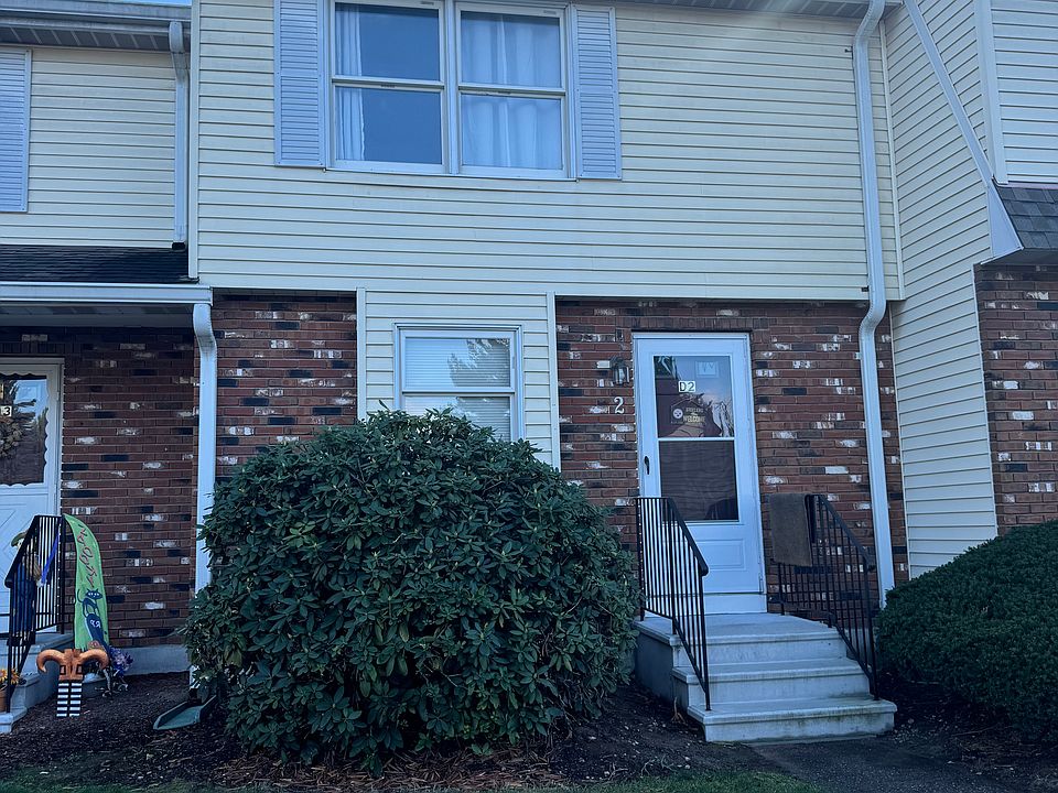 1st image of 2 Saint Marc Cir #D2