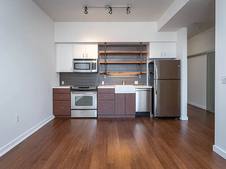 Central Eastside Lofts | Richmond Kitchen