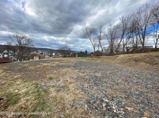1001 Plane St, Pittston, PA 18641