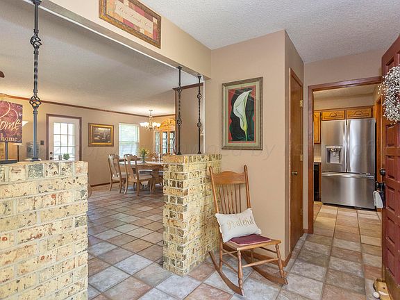 5th image of 2613 Cherokee Dr
