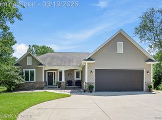 2887 W Joy Rd, Ann Arbor, MI 48105