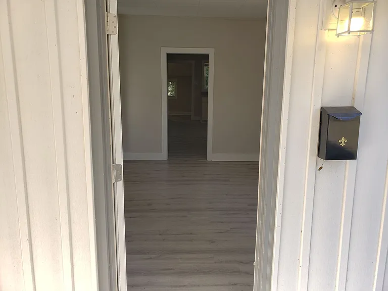 337 N Park Ave — Photo 4