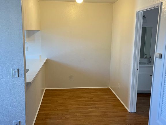 2nd image of 4157 41st St APT 6
