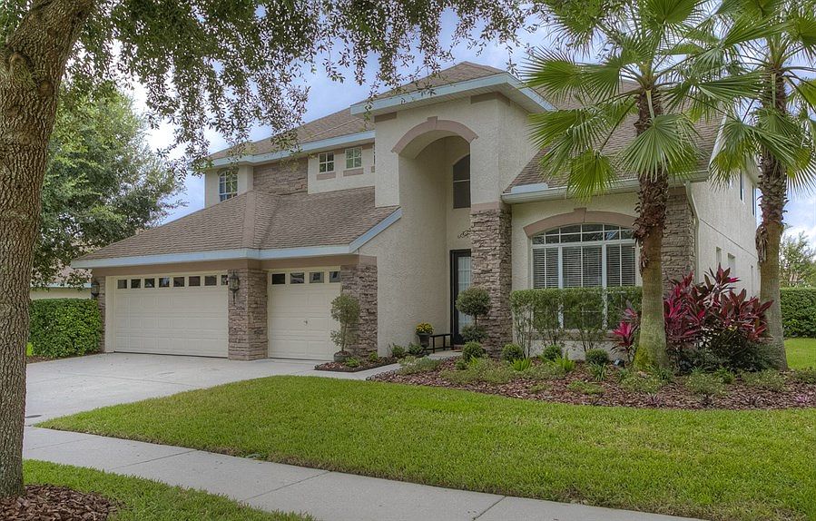 1st image of 10137 Deercliff Dr