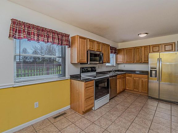 4th image of 11980 Wincanton Dr