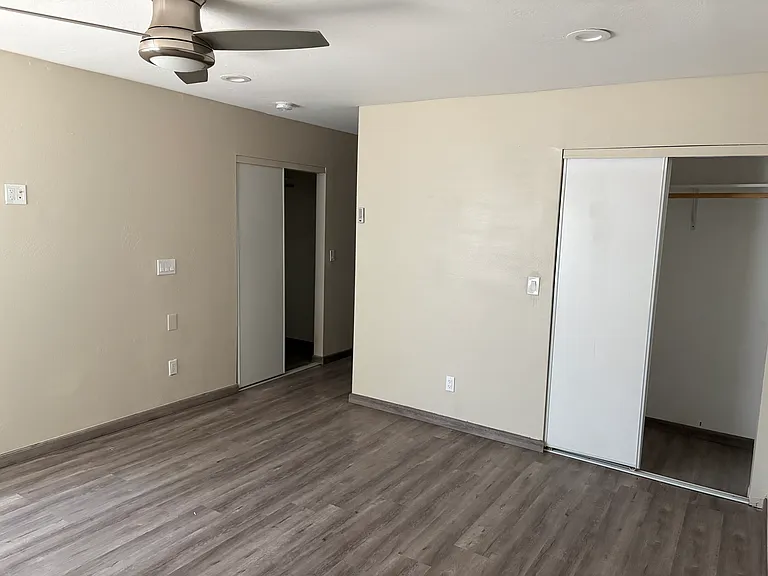 1055 N Recker Rd #1008 — Photo 11