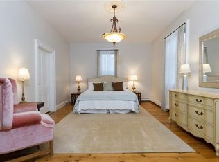 93 Coggeshall Ave #3, Newport, RI 02840