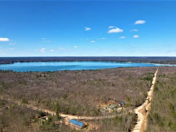 Neumann Rd, Lewiston, MI 49756